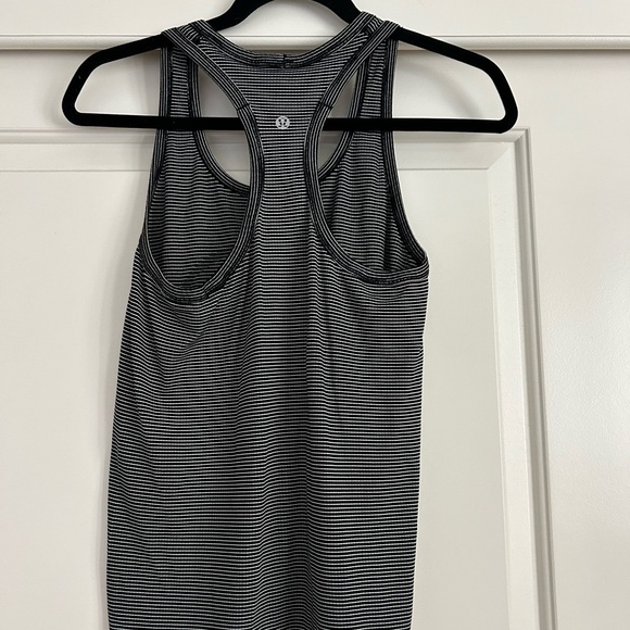 Lululemon Swiftly Tech Racerback - Picture 2 of 4
